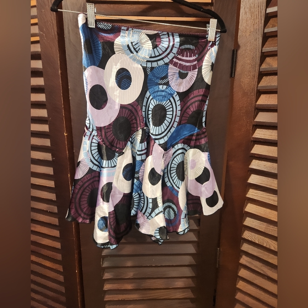 Byer California Asymmetrical Skirt with Blue and Purple Circles - Picture 2 of 4